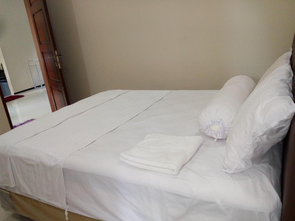 Jaya Homestay Джокякарта Екстериор снимка